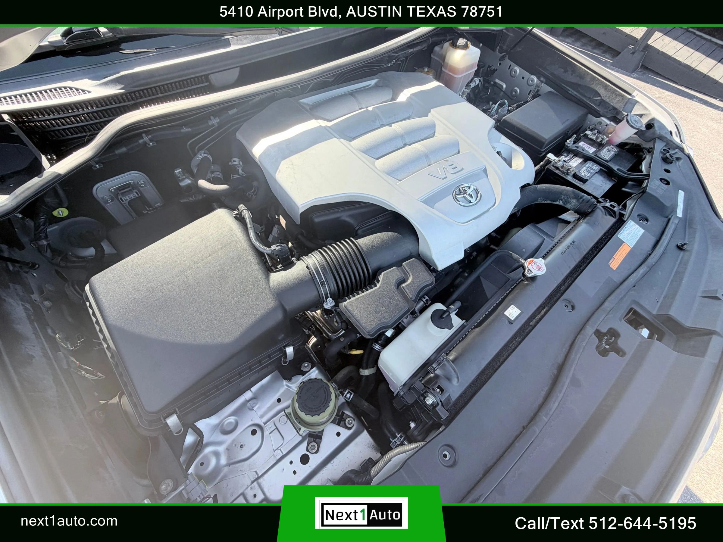 Used 2017 Toyota Land Cruiser AWD/4WD image 40