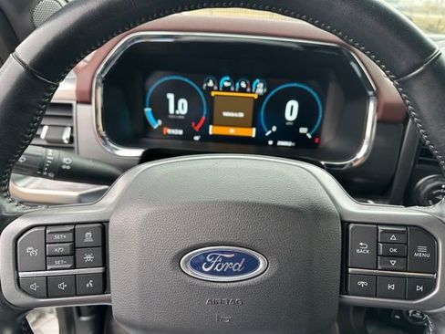 Used 2022 Ford F150 Lariat w/ Equipment Group 502A High image 29