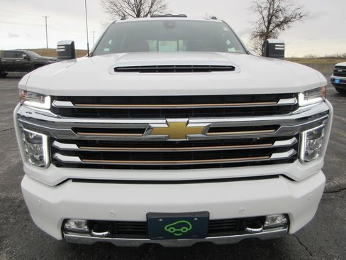 Certified 2022 Chevrolet Silverado 3500 High Country w/ Safety Package II image 8