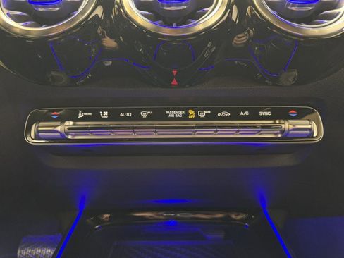 Certified 2025 Mercedes-Benz GLB 250 image 18