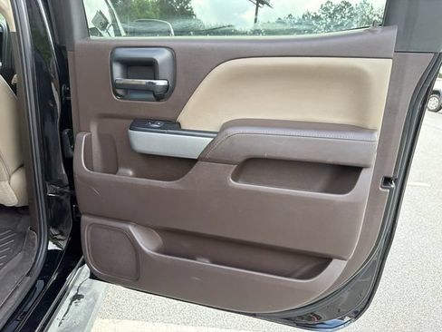 Used 2018 Chevrolet Silverado 1500 LTZ Z71 w/ LTZ Plus Package AWD/4WD image 16