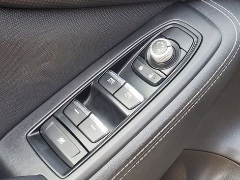 Used 2020 Subaru Forester Premium image 12