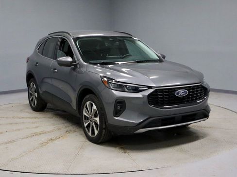 Certified 2024 Ford Escape Platinum image 1