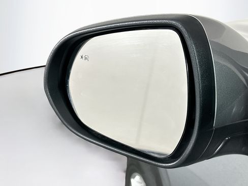 Used 2025 Buick Encore GX Preferred AWD/4WD image 16