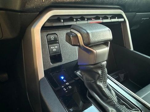 Used 2022 Toyota Tundra SR5 w/ SR5 Premium Package image 25