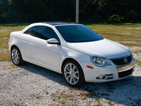 Used 2011 Volkswagen Eos Lux image 15