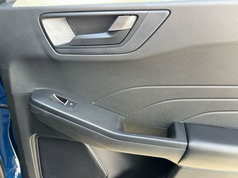 Used 2023 Ford Escape Active image 17