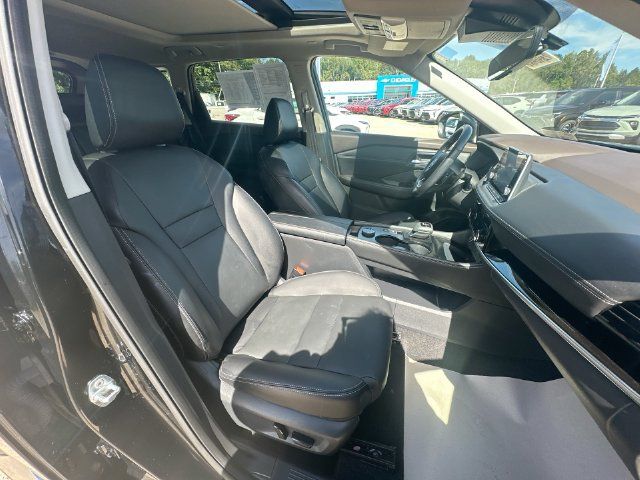 Used 2023 Nissan Rogue SL AWD/4WD image 32