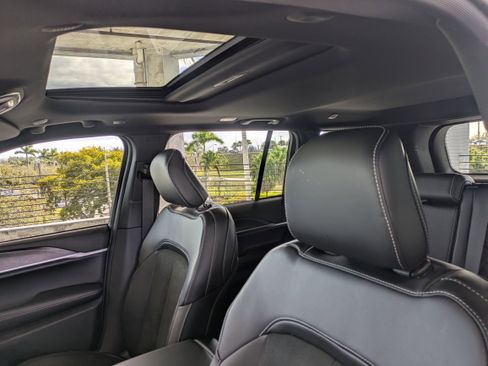 New 2026 Jeep Grand Cherokee Altitude image 22