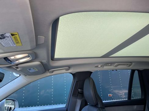 Used 2025 Volvo XC90 B6 Ultra image 30