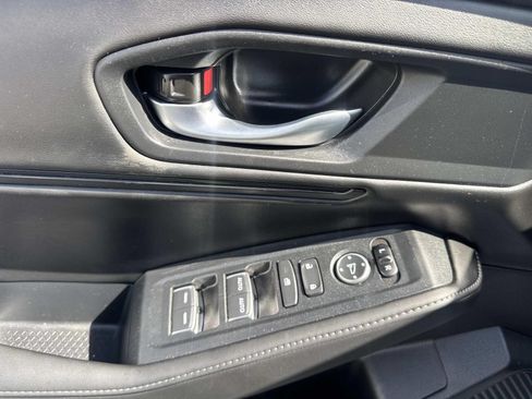 Used 2025 Honda Accord Sport image 19