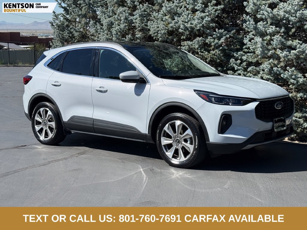 Used 2025 Ford Escape Platinum AWD/4WD image 10