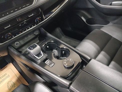 Certified 2023 Nissan Rogue SL w/ SL Premium Package image 15