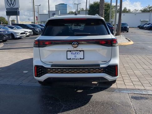 New 2026 Volkswagen Tiguan SEL R-Line AWD/4WD image 5