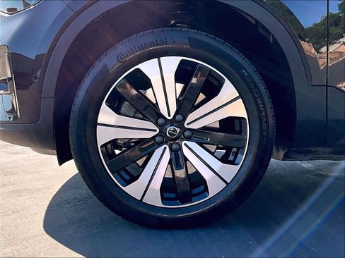 Used 2023 Volvo C40 P8 Recharge Plus w/ Protection Package Premier AWD/4WD image 12