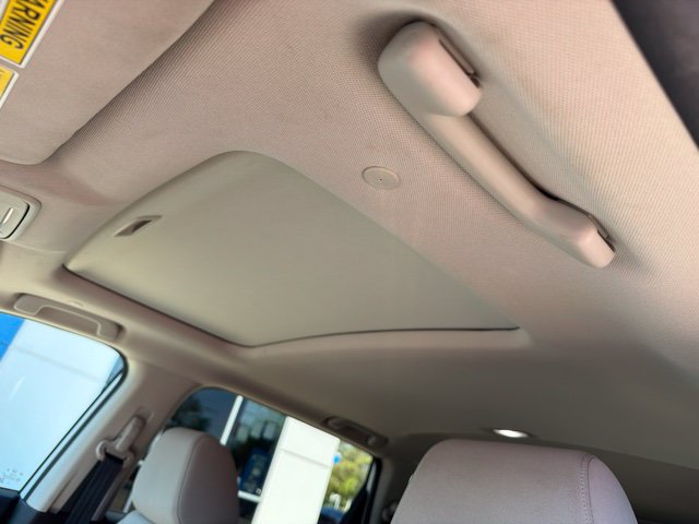 Used 2023 Honda CR-V EX image 16