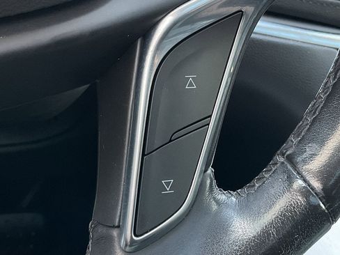 Used 2019 Cadillac XT5 Luxury FWD image 32