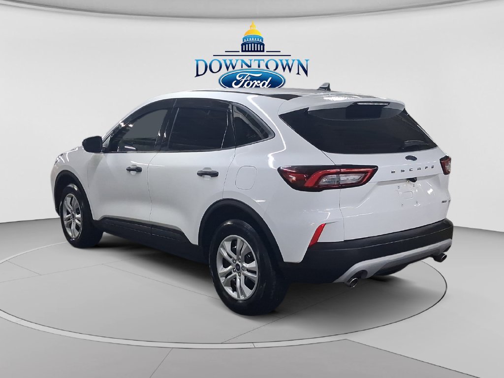 Used 2023 Ford Escape AWD image 5