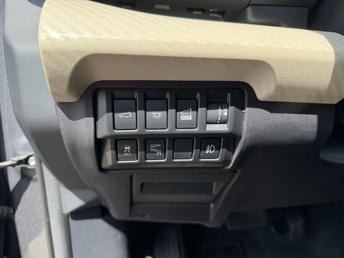 Used 2020 Subaru Ascent Premium w/ Convenience Package AWD/4WD image 19