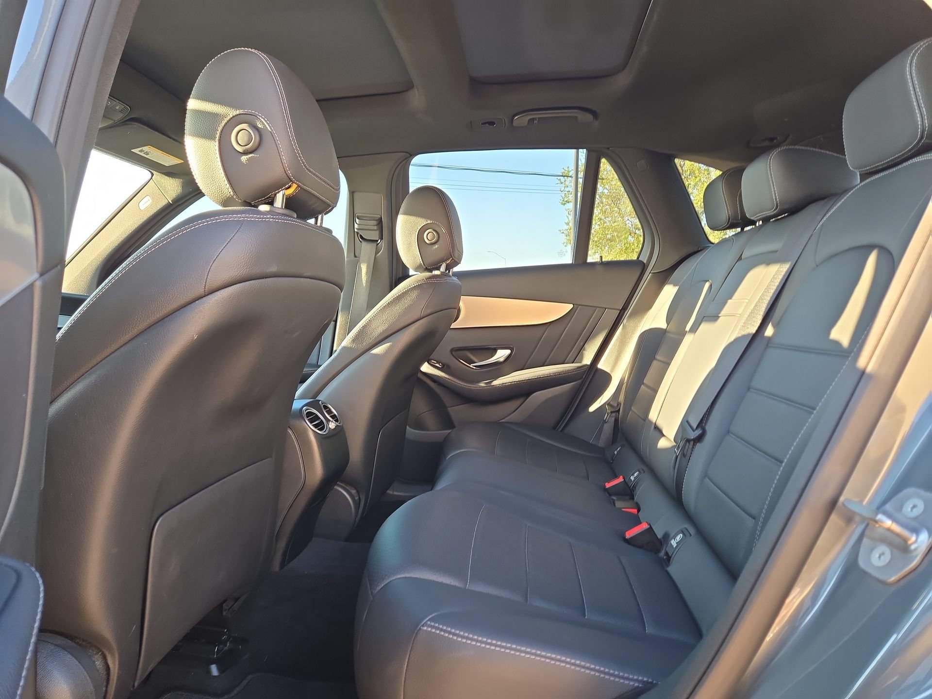 Used 2019 Mercedes-Benz GLC 300 image 13