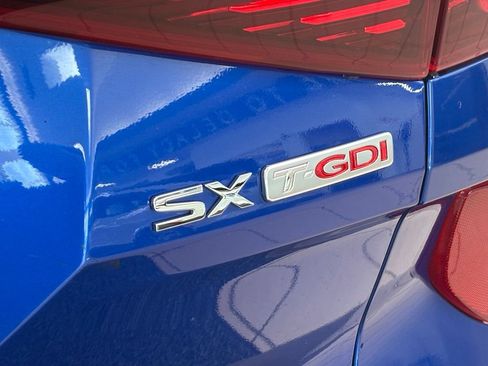 Used 2021 Kia Seltos SX w/ SX Sunroof Package AWD/4WD image 10