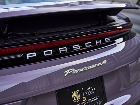 Used 2025 Porsche Panamera 4 w/ Premium Package image 11