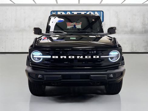 New 2025 Ford Bronco Outer Banks image 2