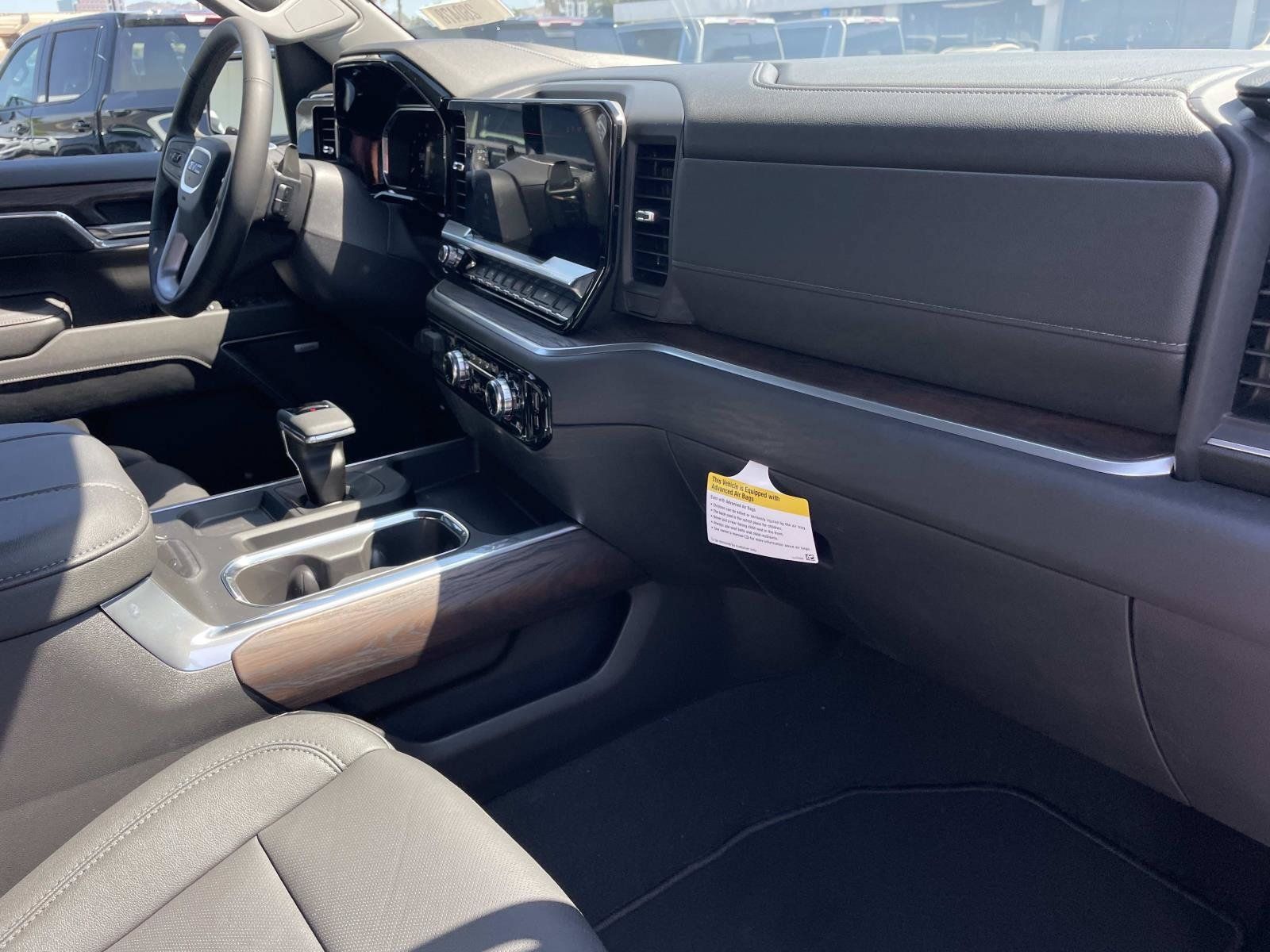 New 2026 GMC Sierra 1500 SLT w/ SLT Premium Plus Package AWD/4WD image 29