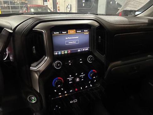 Used 2021 Chevrolet Silverado 1500 RST AWD/4WD image 23
