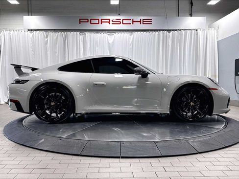 Used 2024 Porsche 911 Carrera T RWD image 10