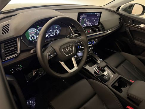 Used 2025 Audi Q5 e Premium Plus w/ Premium Plus Package AWD/4WD image 4
