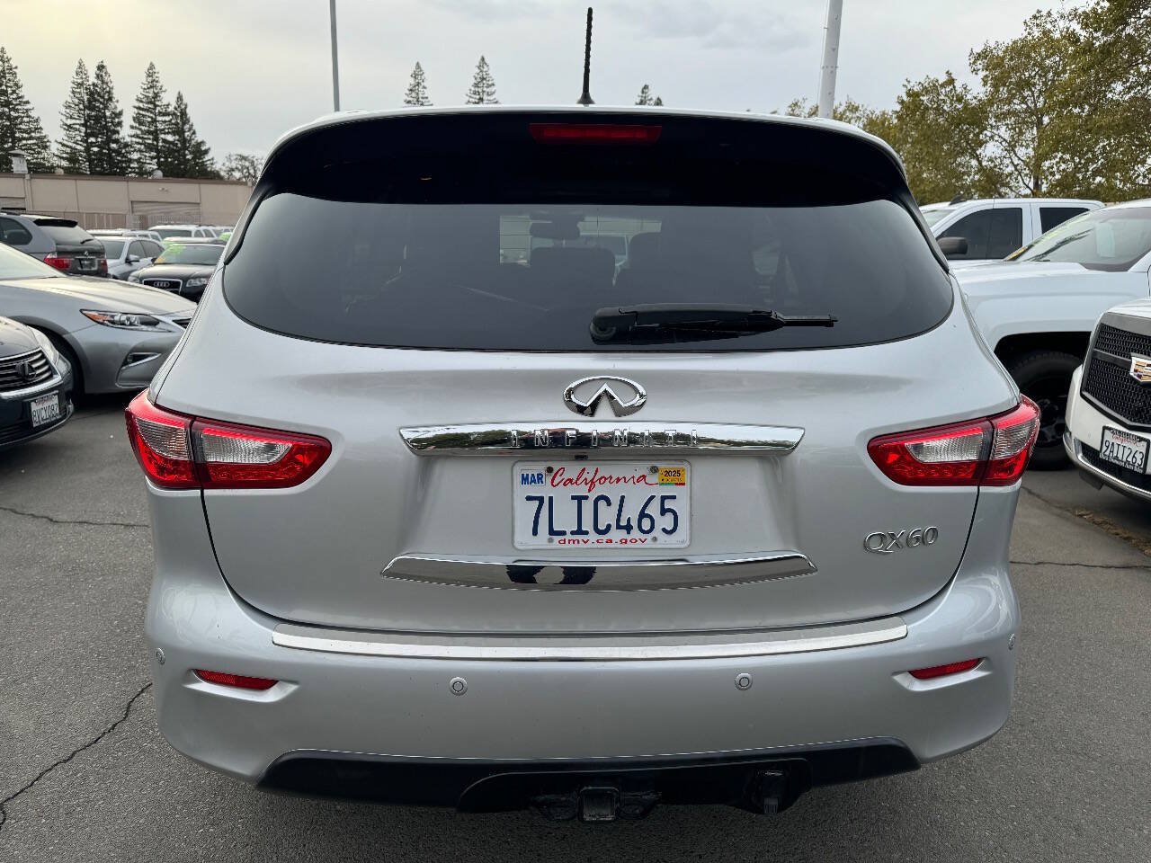 Used 2015 INFINITI QX60 AWD Hybrid w/ HEV Deluxe Touring Package image 5