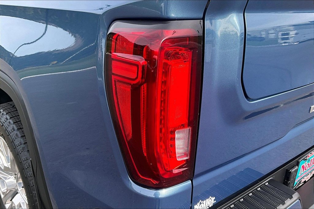 Used 2024 GMC Sierra 1500 Denali w/ Technology Package AWD/4WD image 31