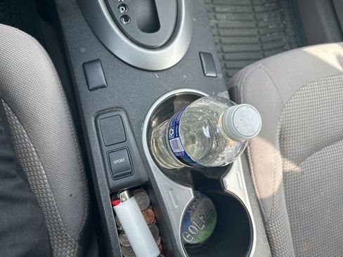 Used 2013 Nissan Rogue SV w/ Premium Pkg image 11