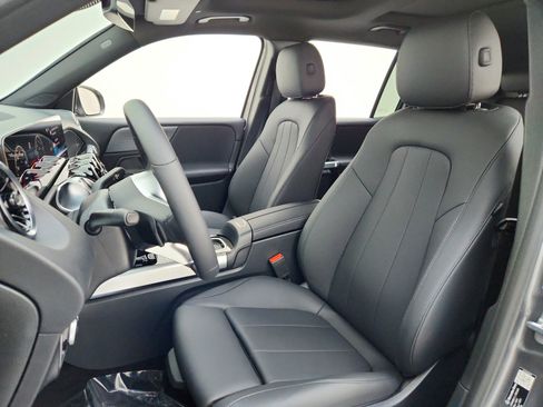 New 2026 Mercedes-Benz GLB 250 image 17