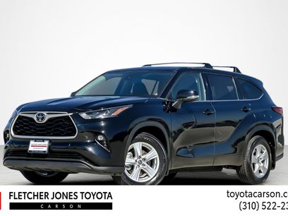 Used 2022 Toyota Highlander LE