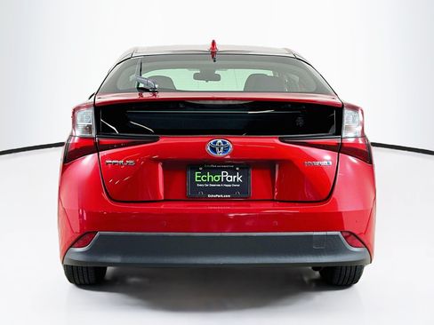 Used 2020 Toyota Prius LE FWD image 7