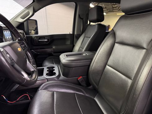 Used 2020 Chevrolet Silverado 2500 LTZ w/ LTZ Convenience Package image 14