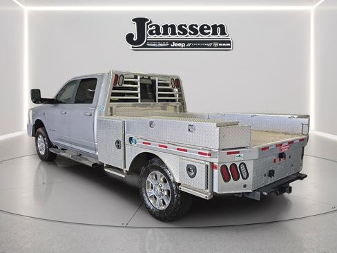 Used 2020 RAM 3500 Big Horn w/ Level 2 Equipment Group AWD/4WD image 3