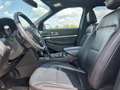 Used 2019 Ford Explorer Sport AWD/4WD image 10