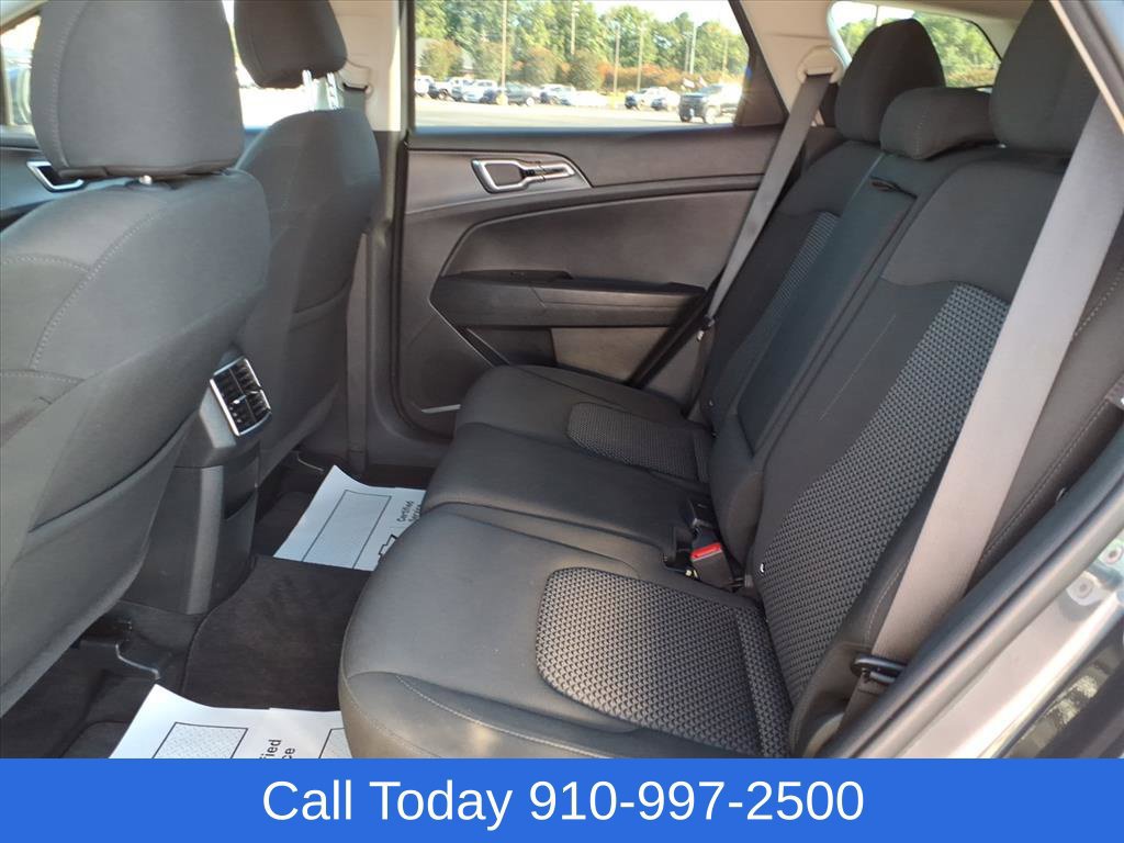 Used 2024 Kia Sportage LX FWD image 22