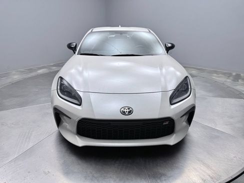 Used 2022 Toyota GR86 Premium w/ ALL Weather Mat Package (TMS) RWD image 2