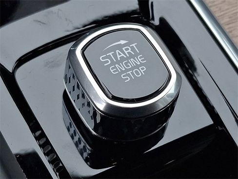 New 2026 Volvo XC60 B5 Plus w/ Protection Package Premier image 10