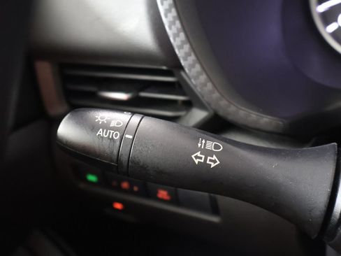 Used 2024 Nissan Sentra S FWD image 36