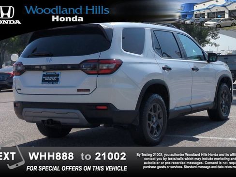 Certified 2023 Honda Pilot TrailSport image 5