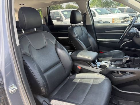Used 2020 Kia Telluride S w/ S 8 Passenger Seating Package FWD image 31