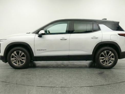 Used 2025 Chevrolet Equinox LT FWD image 5