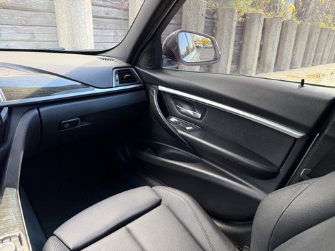 Used 2018 BMW 330i Sedan image 11