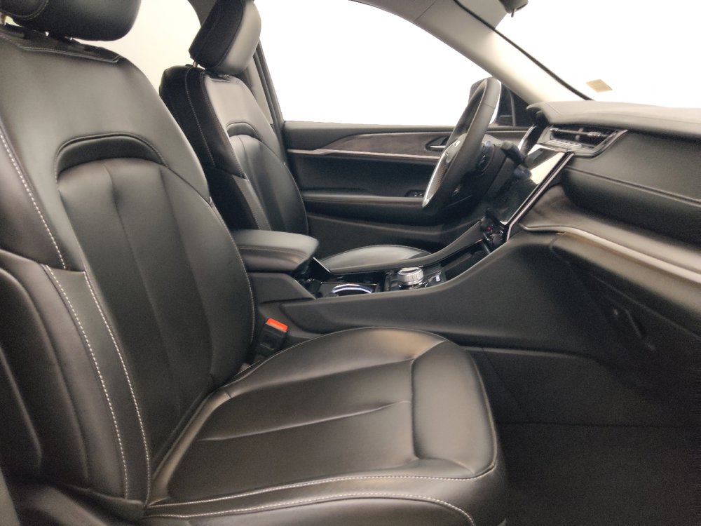 Used 2023 Jeep Grand Cherokee Limited RWD image 21