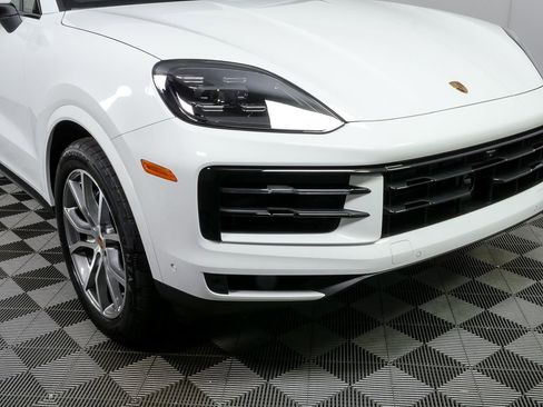 New 2026 Porsche Cayenne AWD image 38